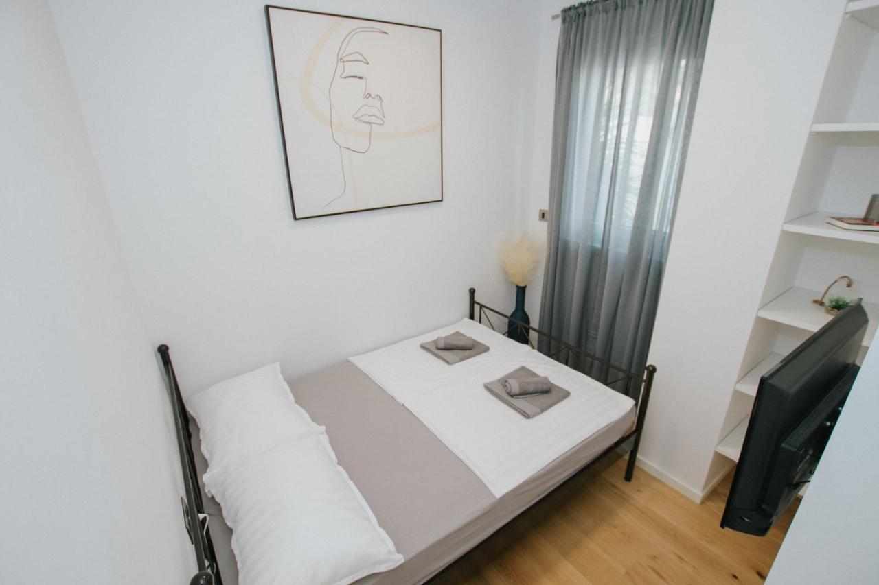 Apartment Sea Villa 5 Split Buitenkant foto